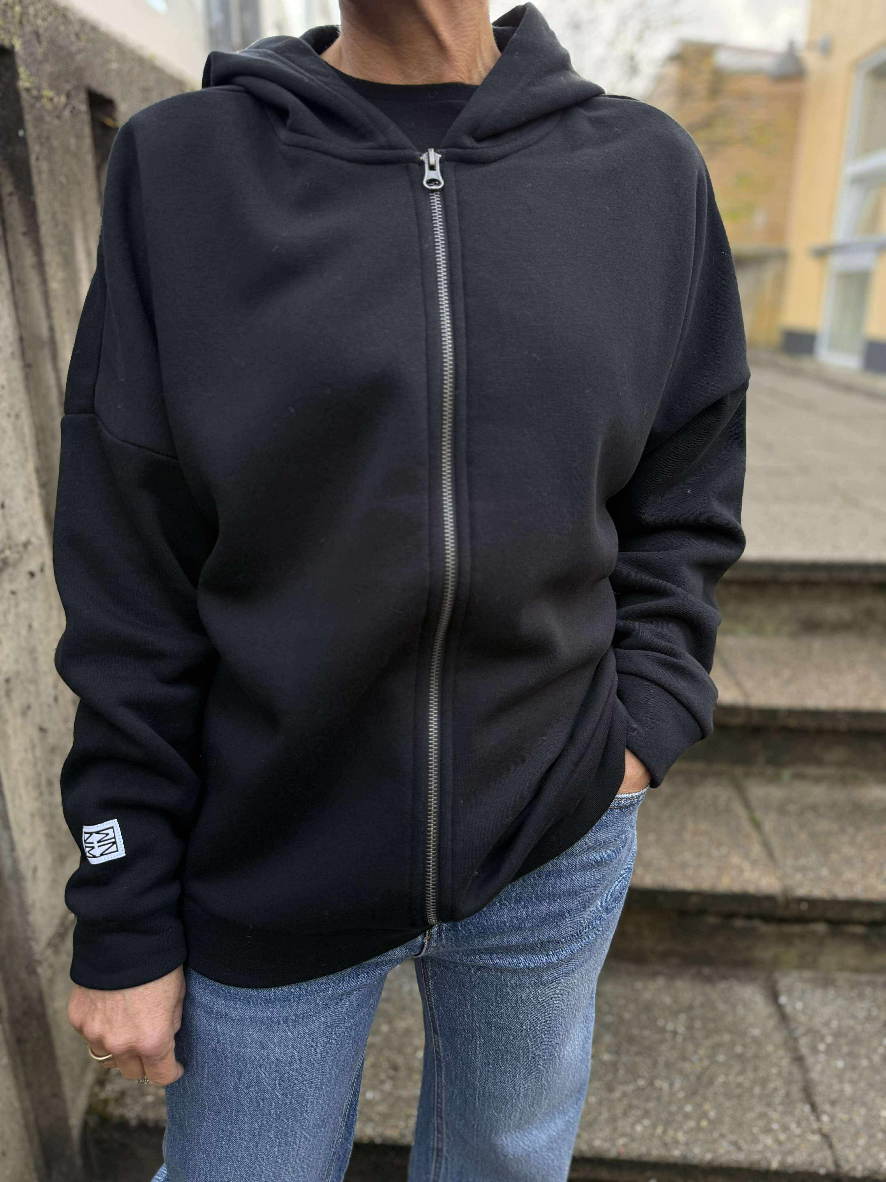 NMARYA Sweat Cardigan - Black